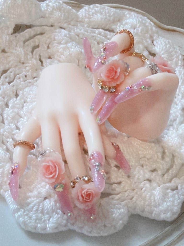 DD  セミホワイト　ネイルハンド