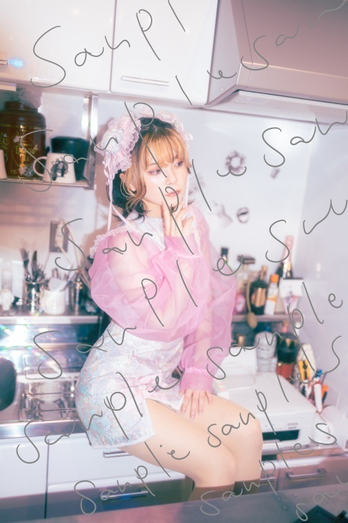 ピンクチャイナブロマイド