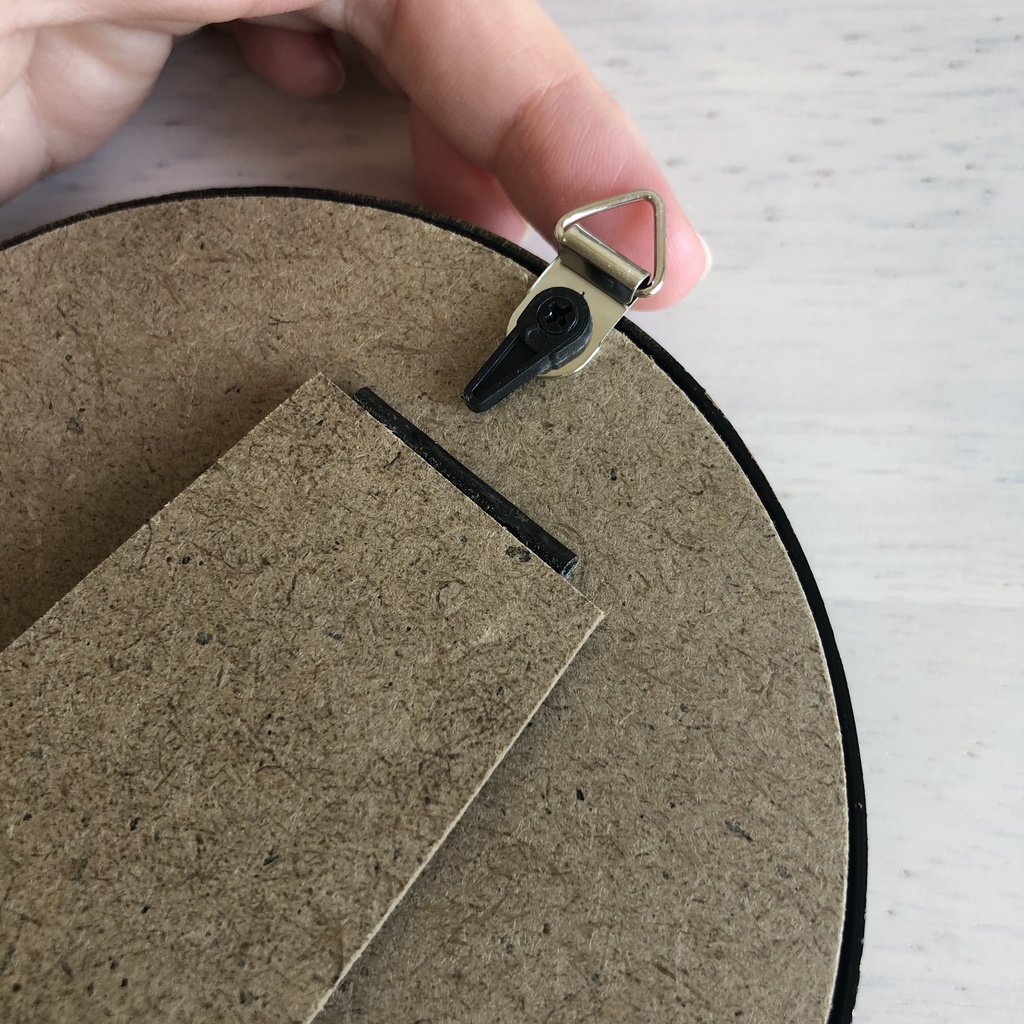 丸フレーム原画イラスト『What am i...』