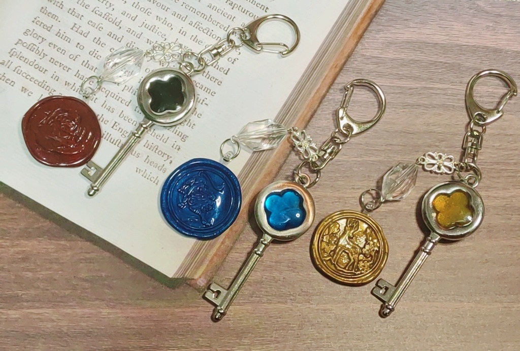 ファイアーエムブレム風花雪月 三学級の鍵イメージキーホルダー