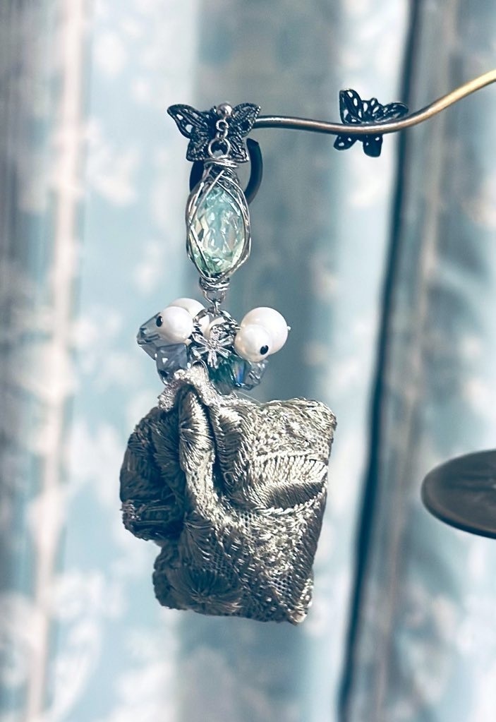 恋と深空/ふんわりタッセル概念イヤアクセ