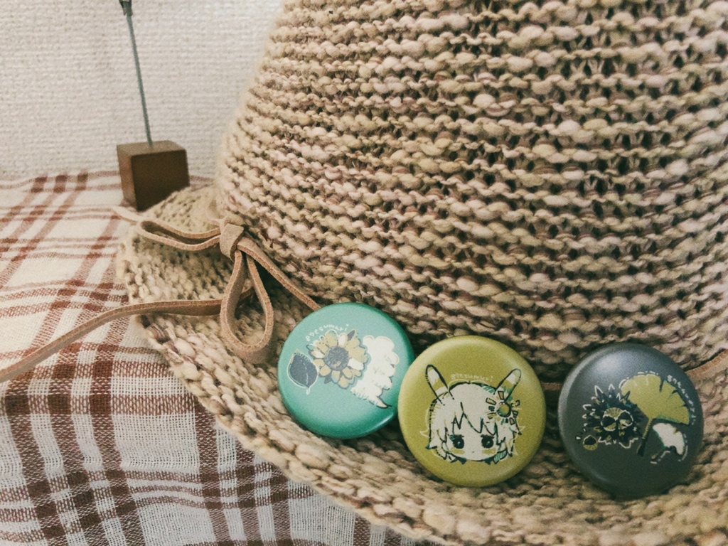 🏠きせつめぐり☀️🐌🌙マット缶バッジ【単品販売/全6種】