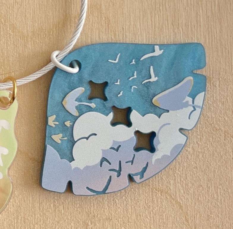 青空ケープキーホルダー