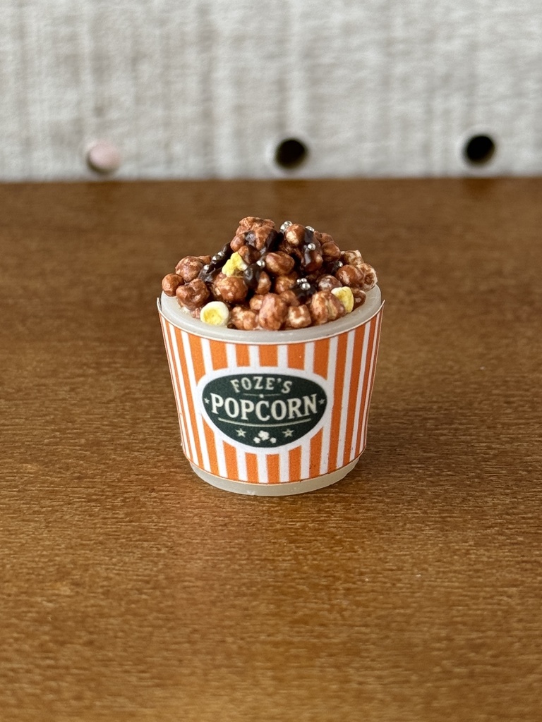 カラフルポップコーン