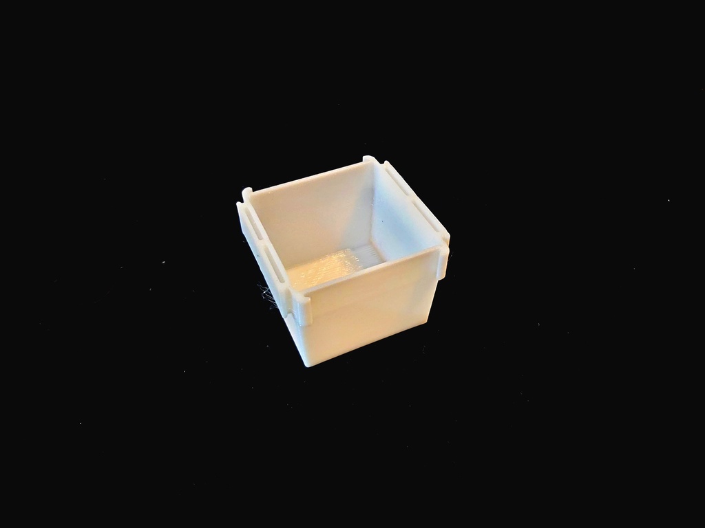 上下左右前後に組める収納 Nantoka-Box