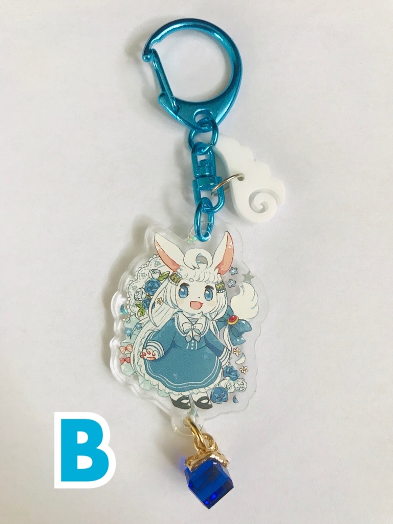 チャーム付きアクリルキーホルダー