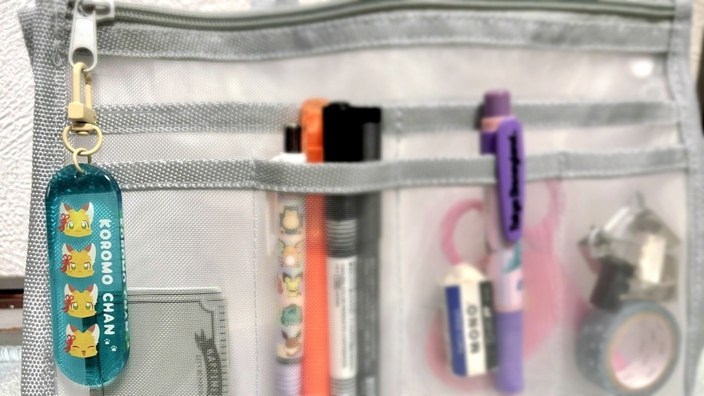 タグ風アクリルキーホルダー