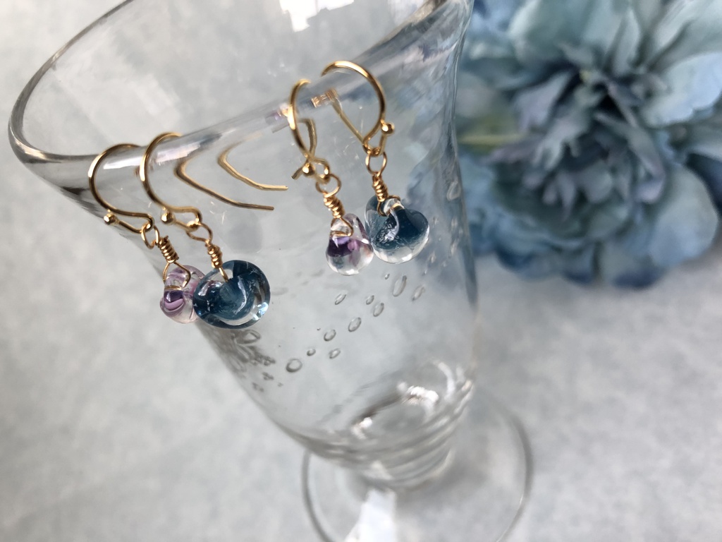 ティアドロップの離そばピアス、イヤリング