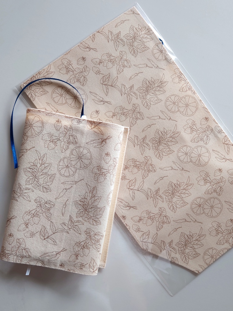 あの時の柄のブックカバー（文庫サイズ）