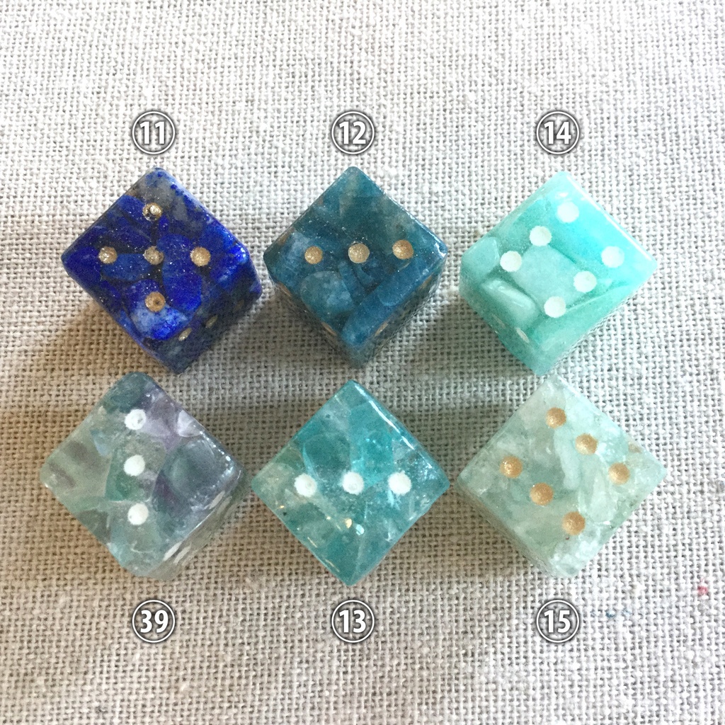 天然石さざれのダイス(D6・D8・D10・D12(惑星マーク))