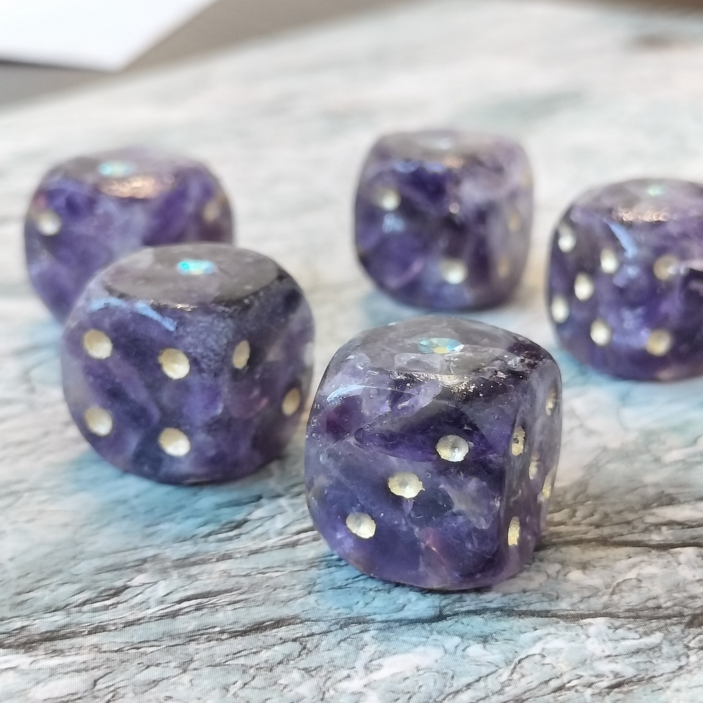 アメシスト - 天然石のさざれ石ダイス・角丸6面体