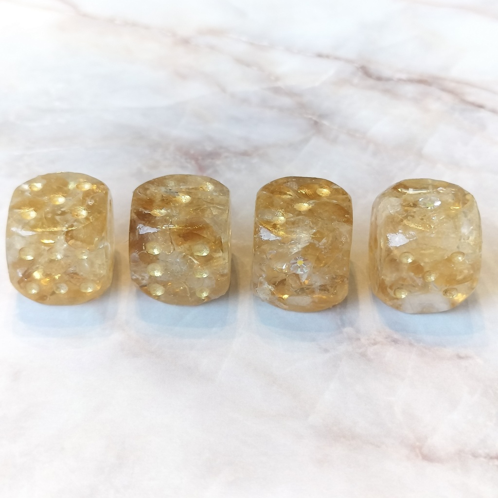 シトリン - 天然石のさざれ石ダイス・角丸6面体