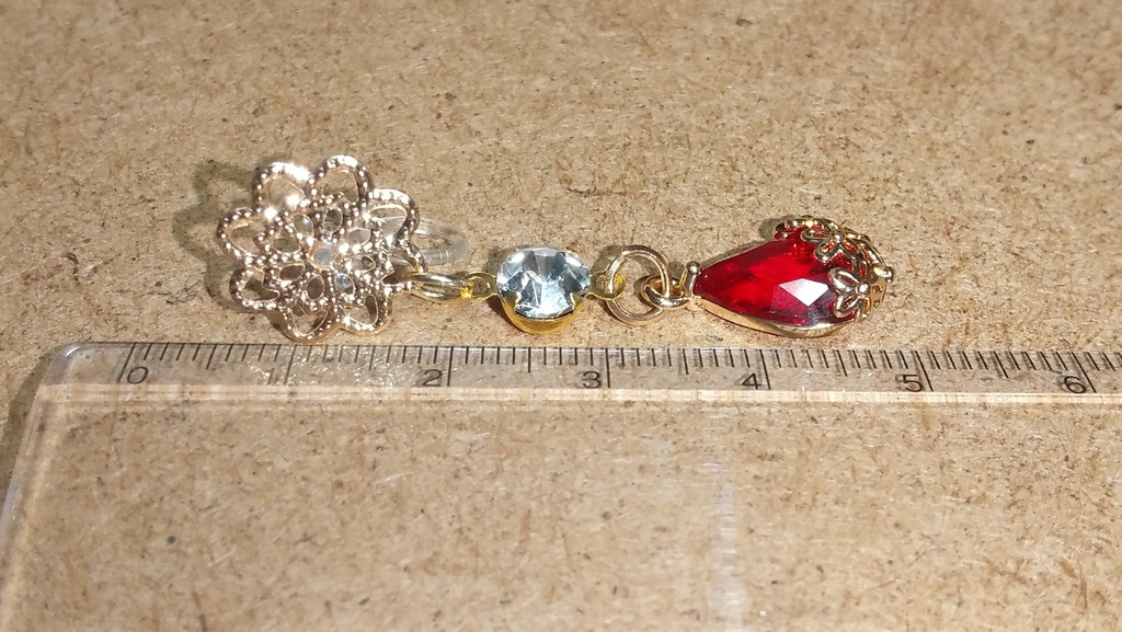 【ツイステ】砂漠の宮のイヤリング