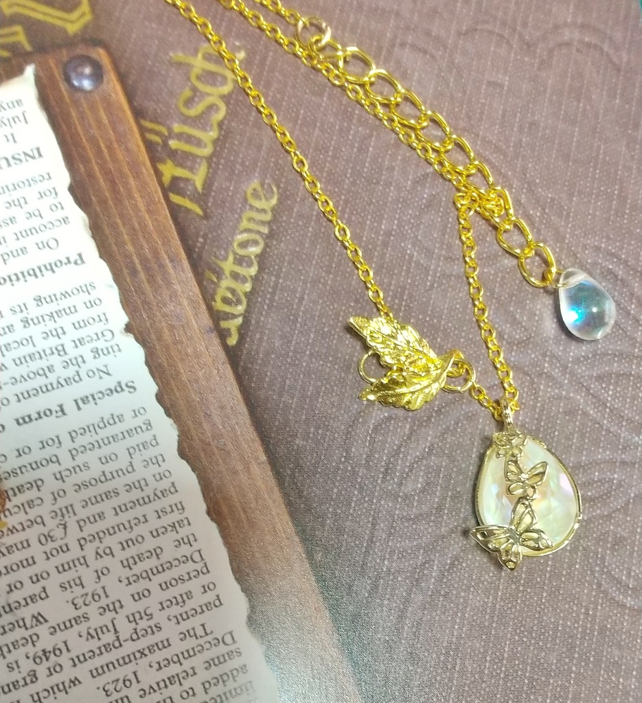 【ツイステ】フェアリー・ガラの蝶飾り