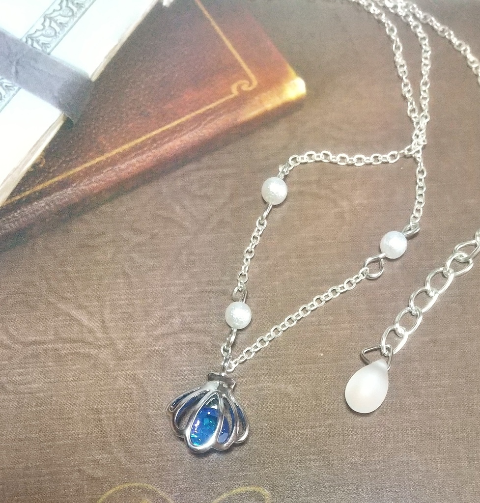 【ツイステ】氷海のペンダント