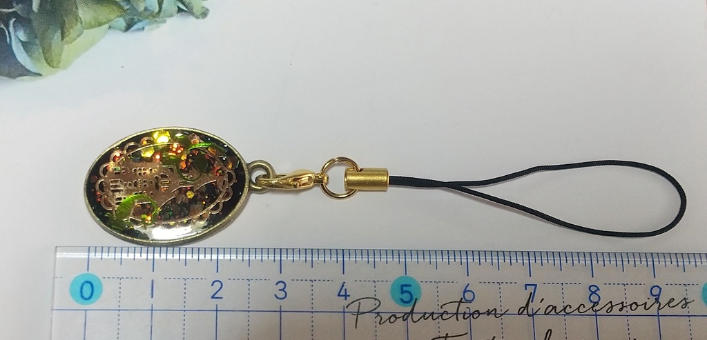 【ツイステ】NRCのストラップ&ペンダント