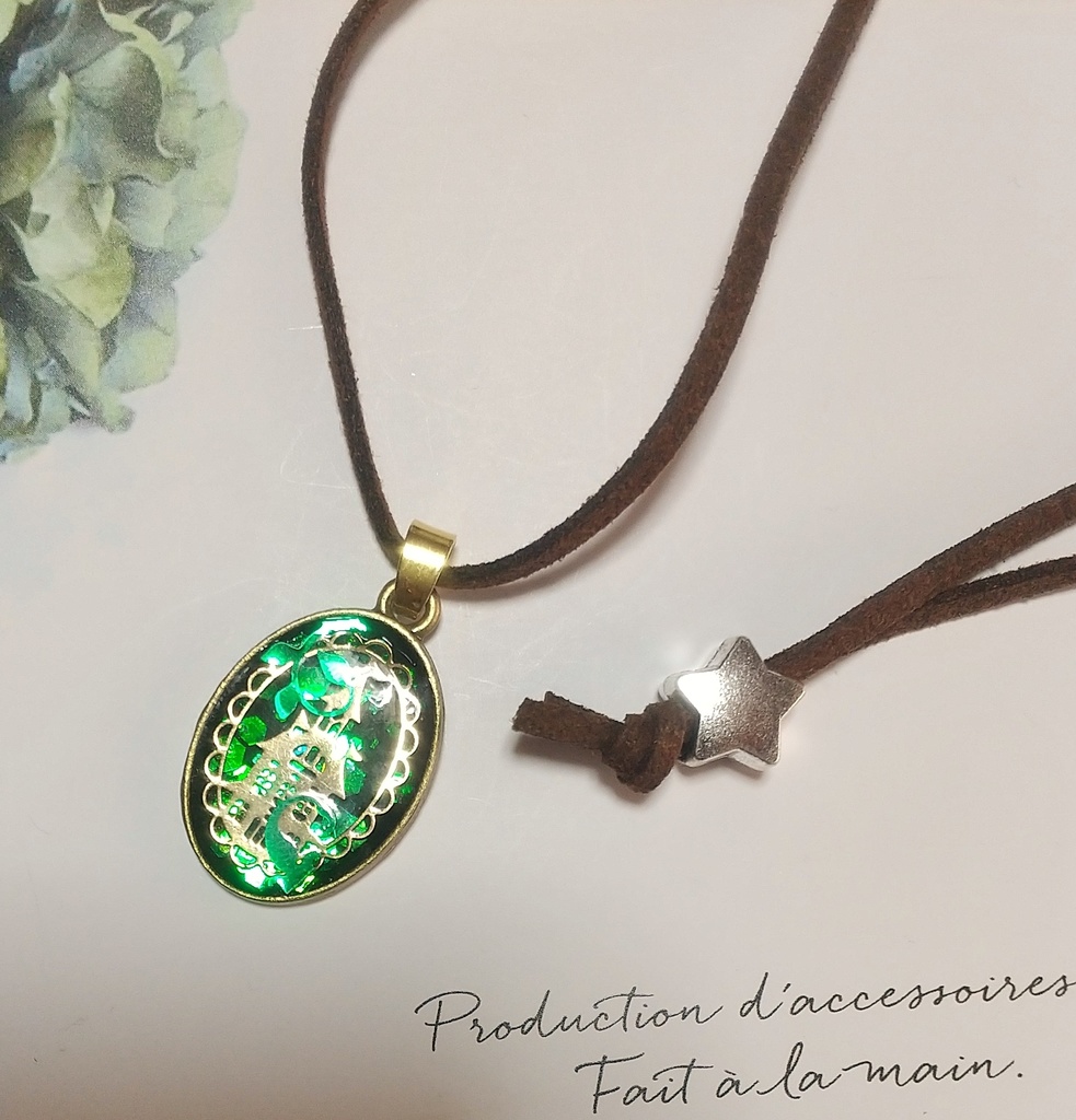 【ツイステ】NRCのストラップ&ペンダント