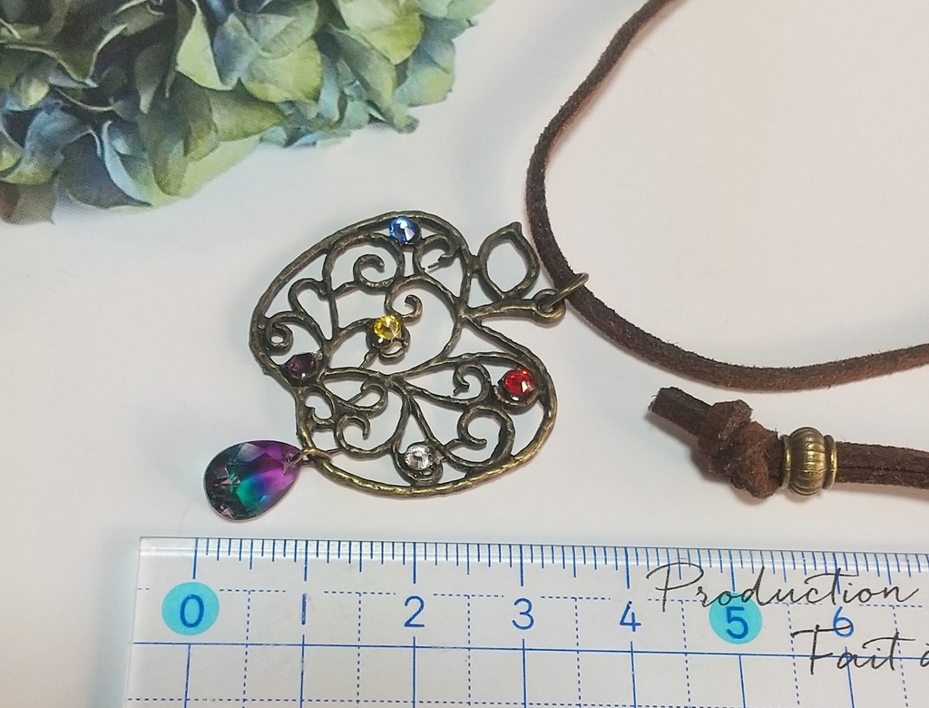 【ツイステ】滴る毒林檎のペンダント