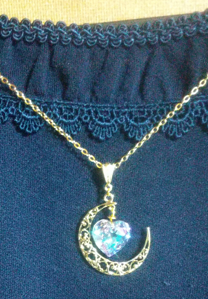 【ツイステ】ショック・ザ・ハート~かじりとる歯のペンダント~