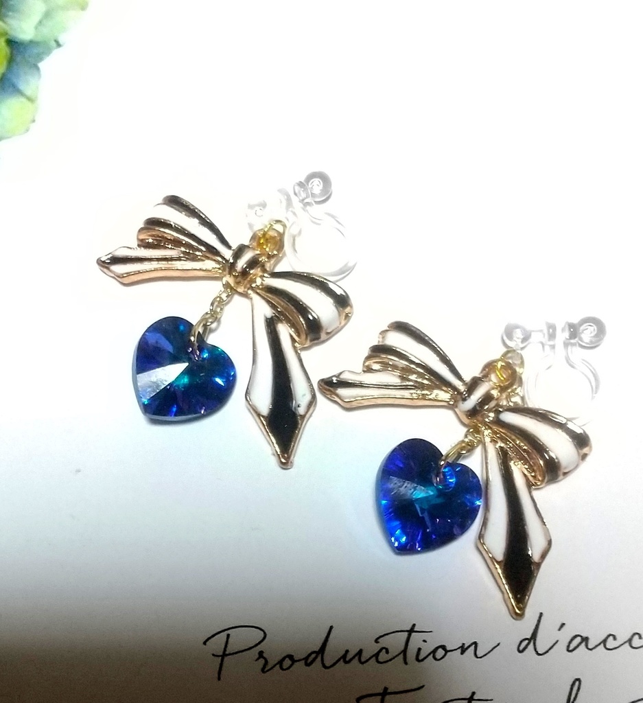 【ツイステ】リボンタイのイヤリング