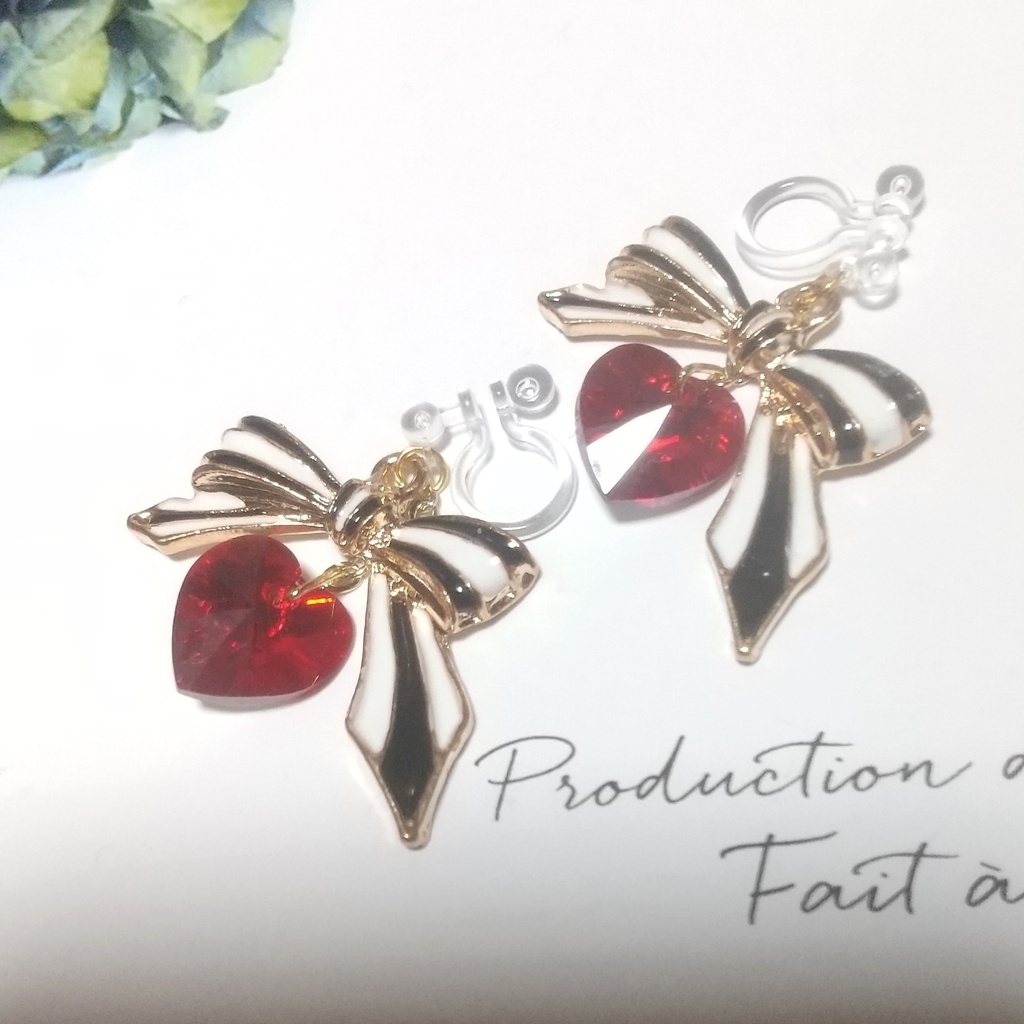 【ツイステ】リボンタイのイヤリング