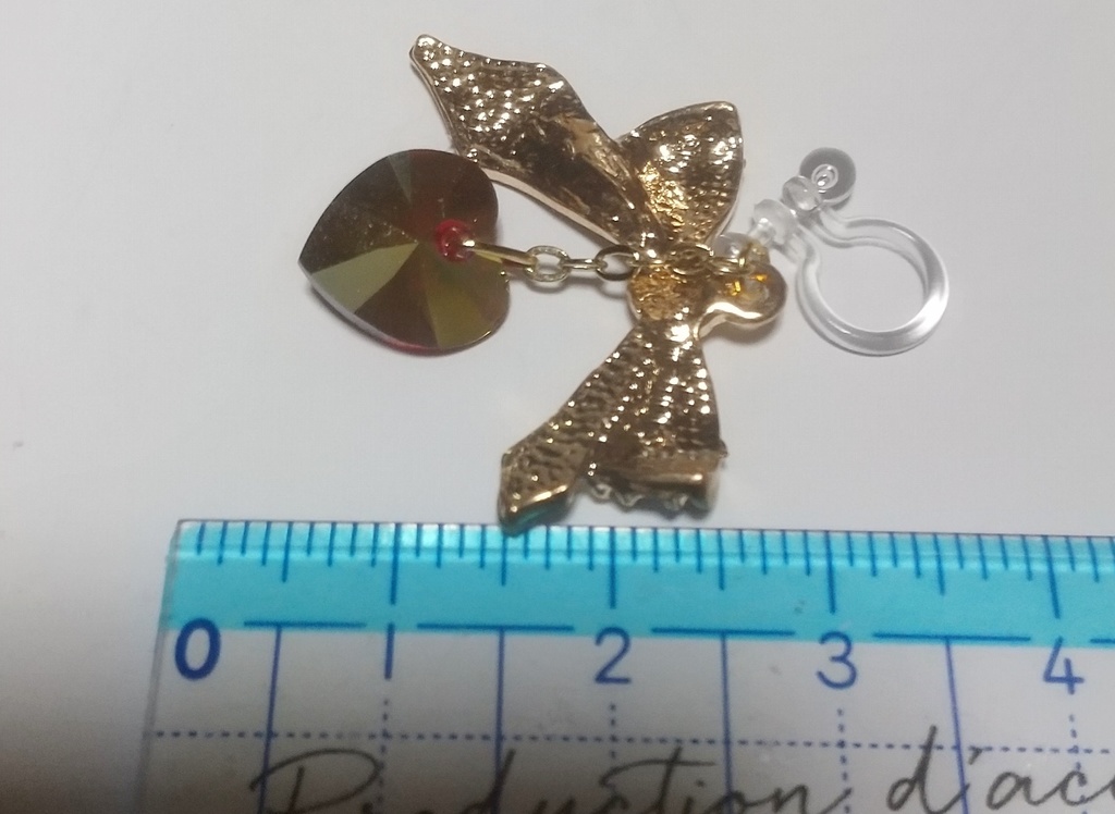 【ツイステ】リボンタイのイヤリング