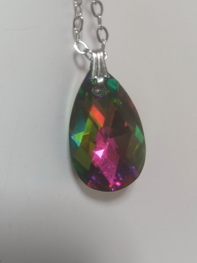 【ツイステ】妖精の瞳のペンダント