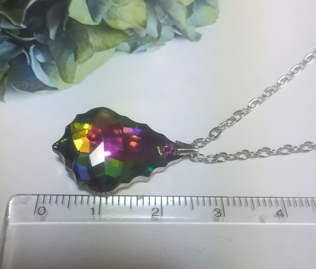 【ツイステ】妖精の瞳のペンダント