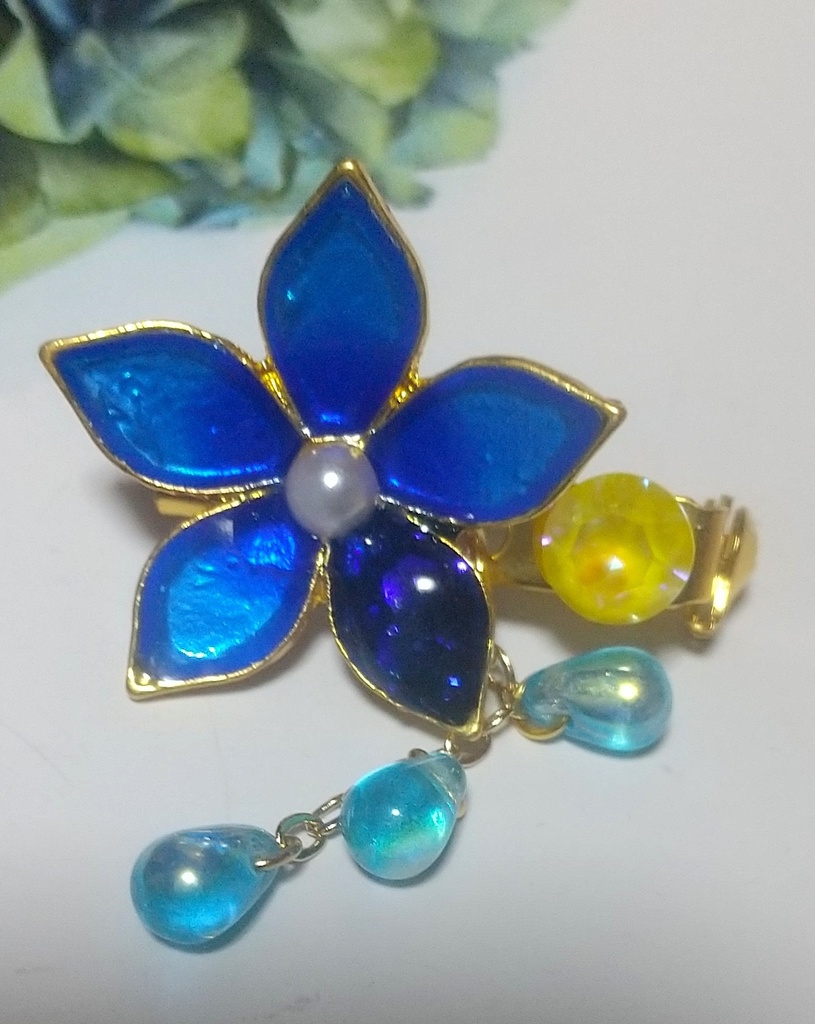 【ツイステ】双子のピンブローチ