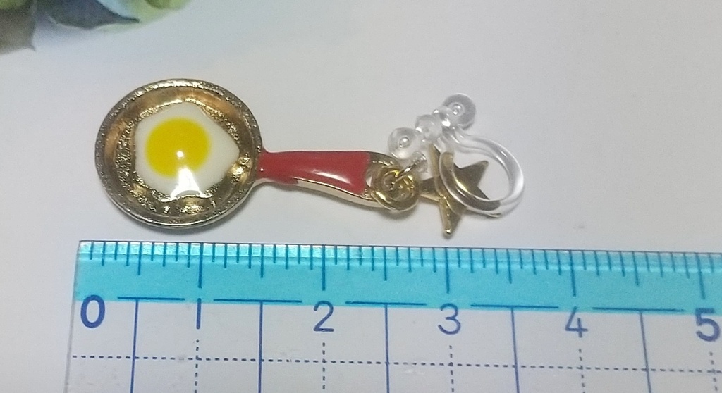 【ツイステ】赤の見習いシェフ  イヤリング&ストラップ