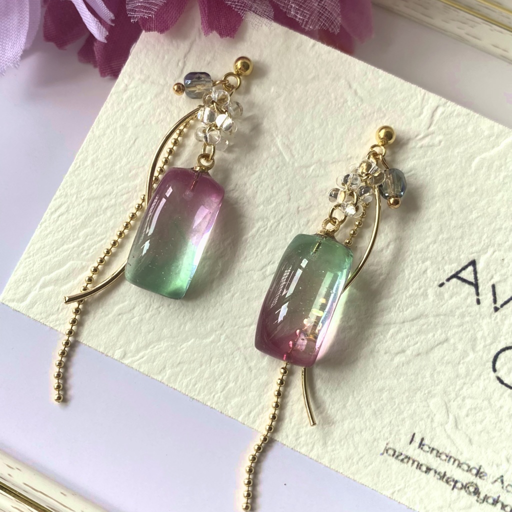 【リヴァハンイメージ耳飾り】Marble drop