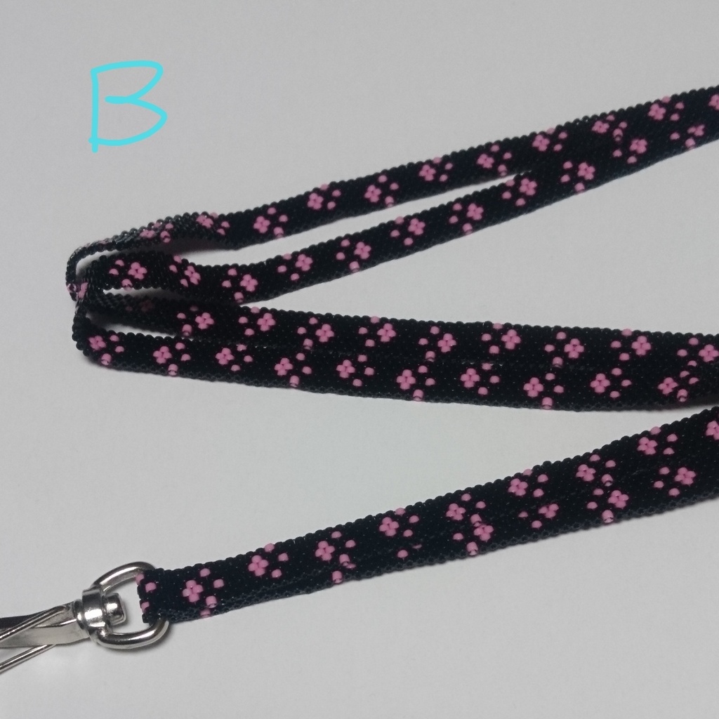 肉球柄のネックストラップ