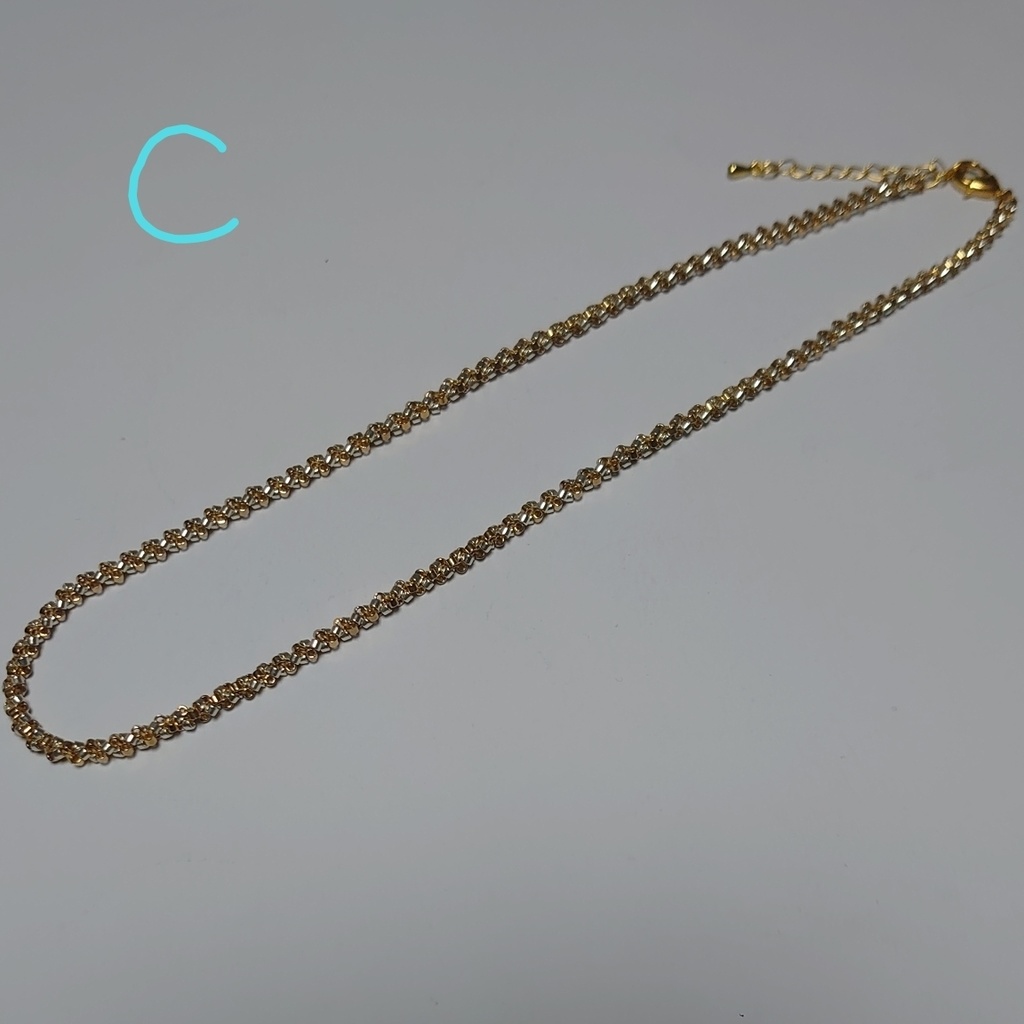 デリカビーズのチェーン風ネックレス