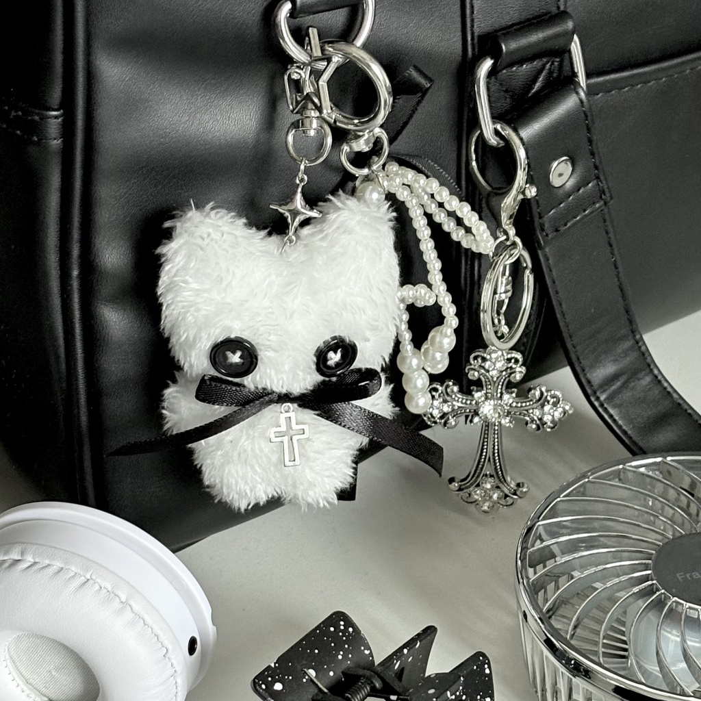 Ribbon cat ୨୧.* / white