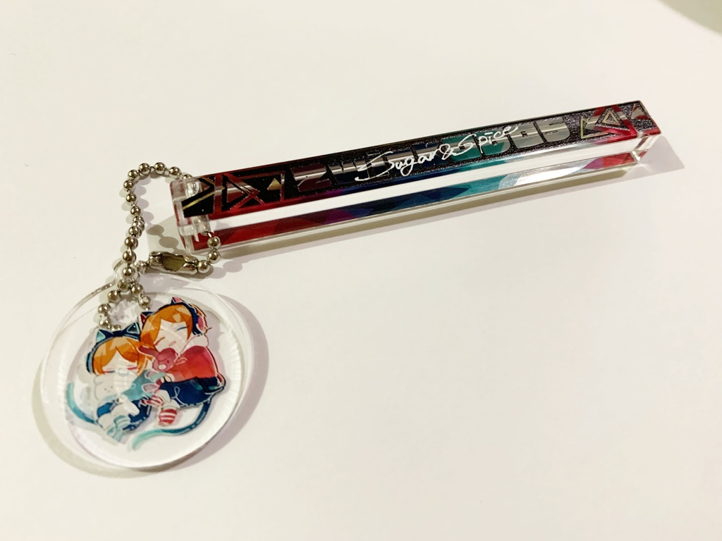 2winkアクリルルームキーホルダー