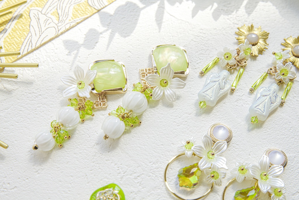 レノックス 白の魔法使い モチーフ イヤリング