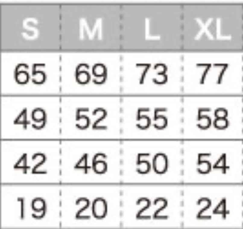 『GACHA BAN!』Tシャツの白