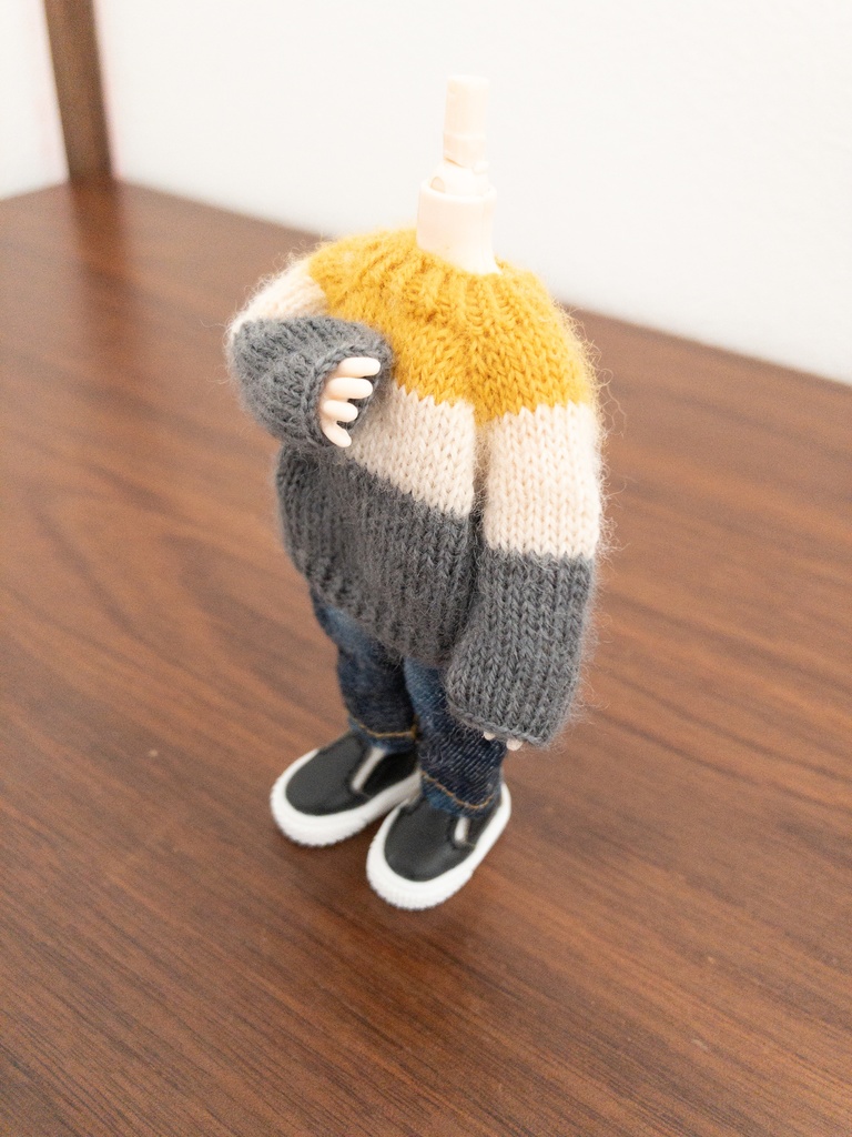 トリコロールセーター