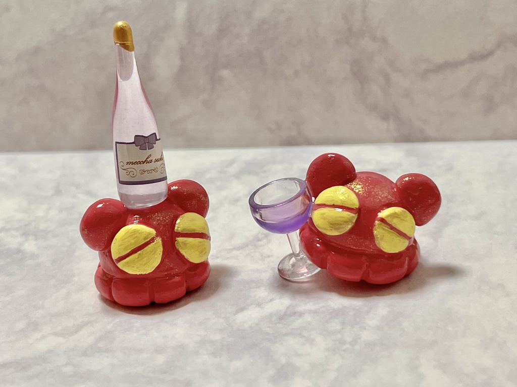 ワインｵｲﾁｨ🐙めぇんちゃんフィギュアｽﾞ