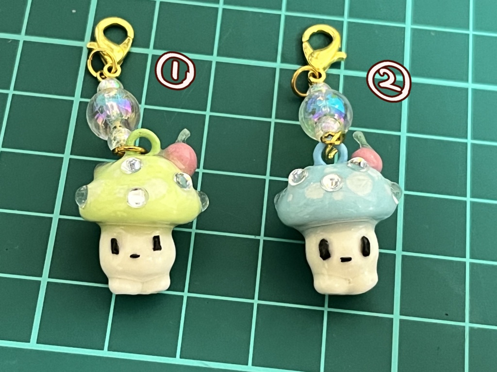 とことこきのこチャーム