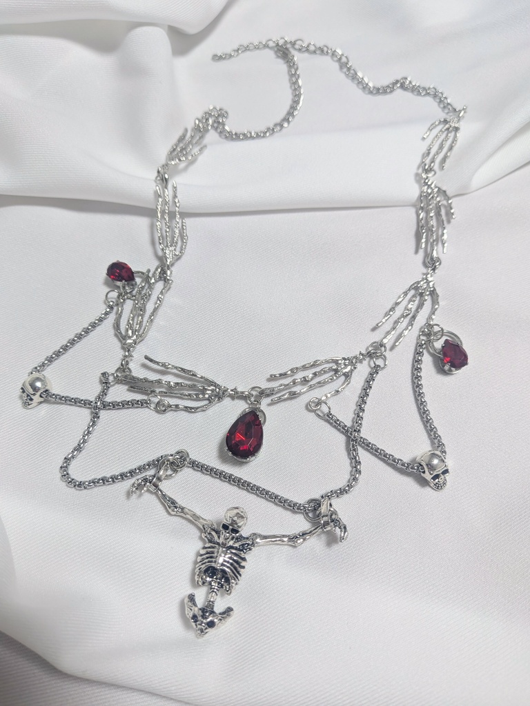 骸骨の吊り下げネックレス