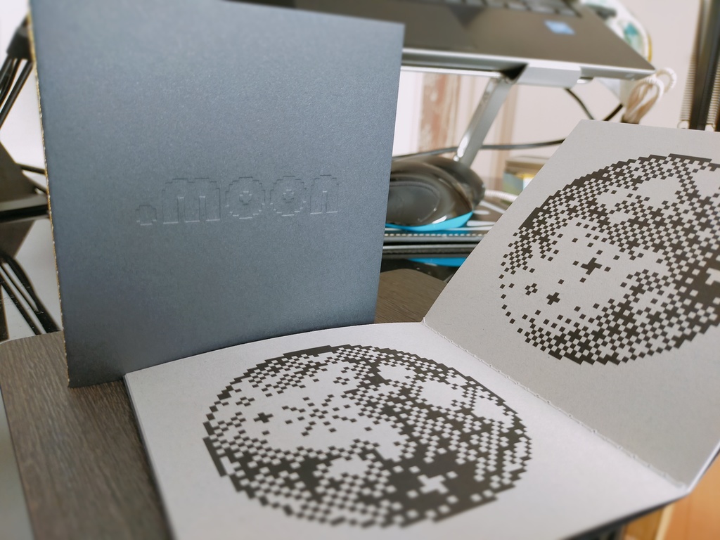 スクエアブック／.moon