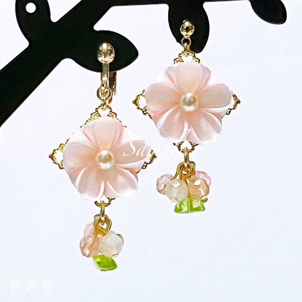 つまみ細工 和小物 桜のピアス/イヤリング