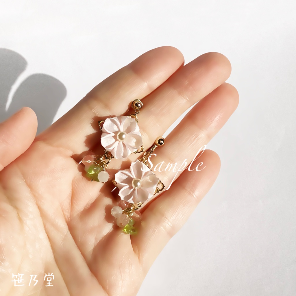 つまみ細工 和小物 桜のピアス/イヤリング