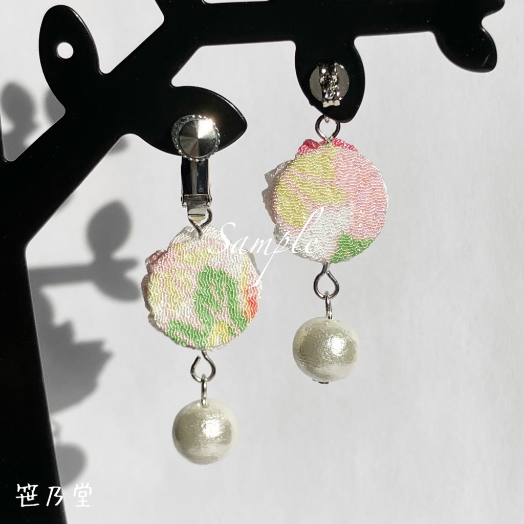 つまみ細工 和小物 桜の耳飾り