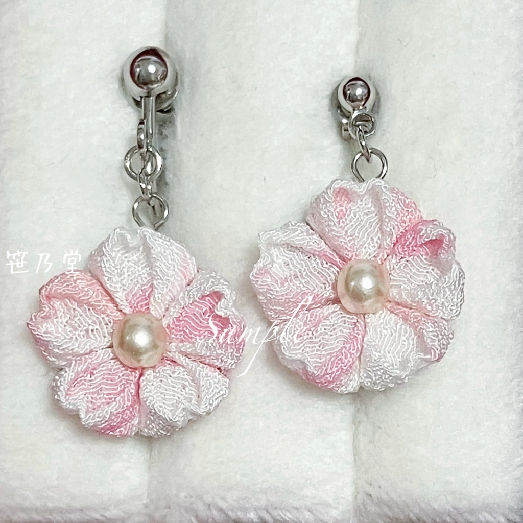 つまみ細工 和小物 桜の耳飾り