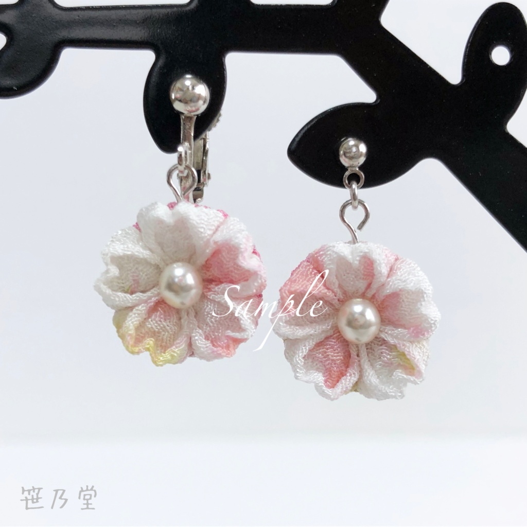 つまみ細工 和小物 桜の耳飾り