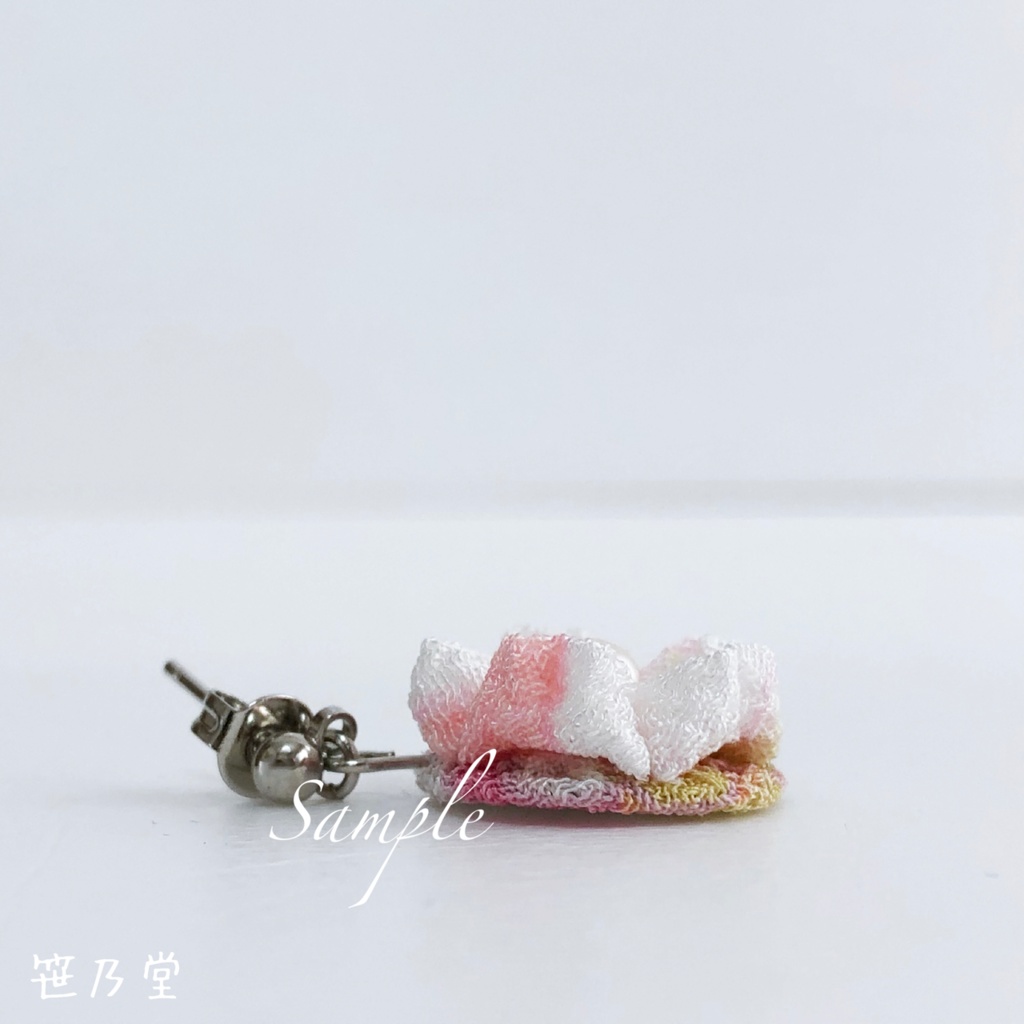 つまみ細工 和小物 桜の耳飾り