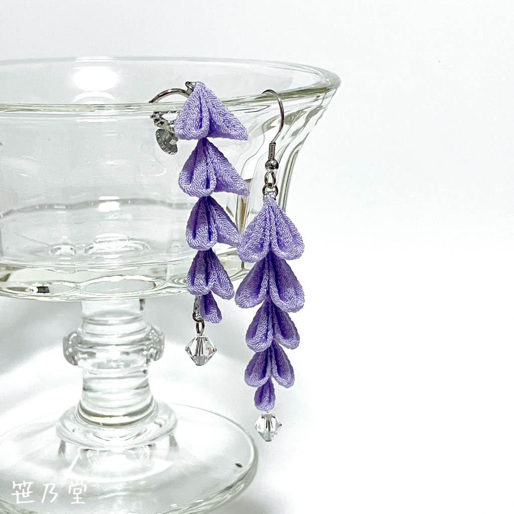 つまみ細工 和小物 藤の耳飾り＝紫＝