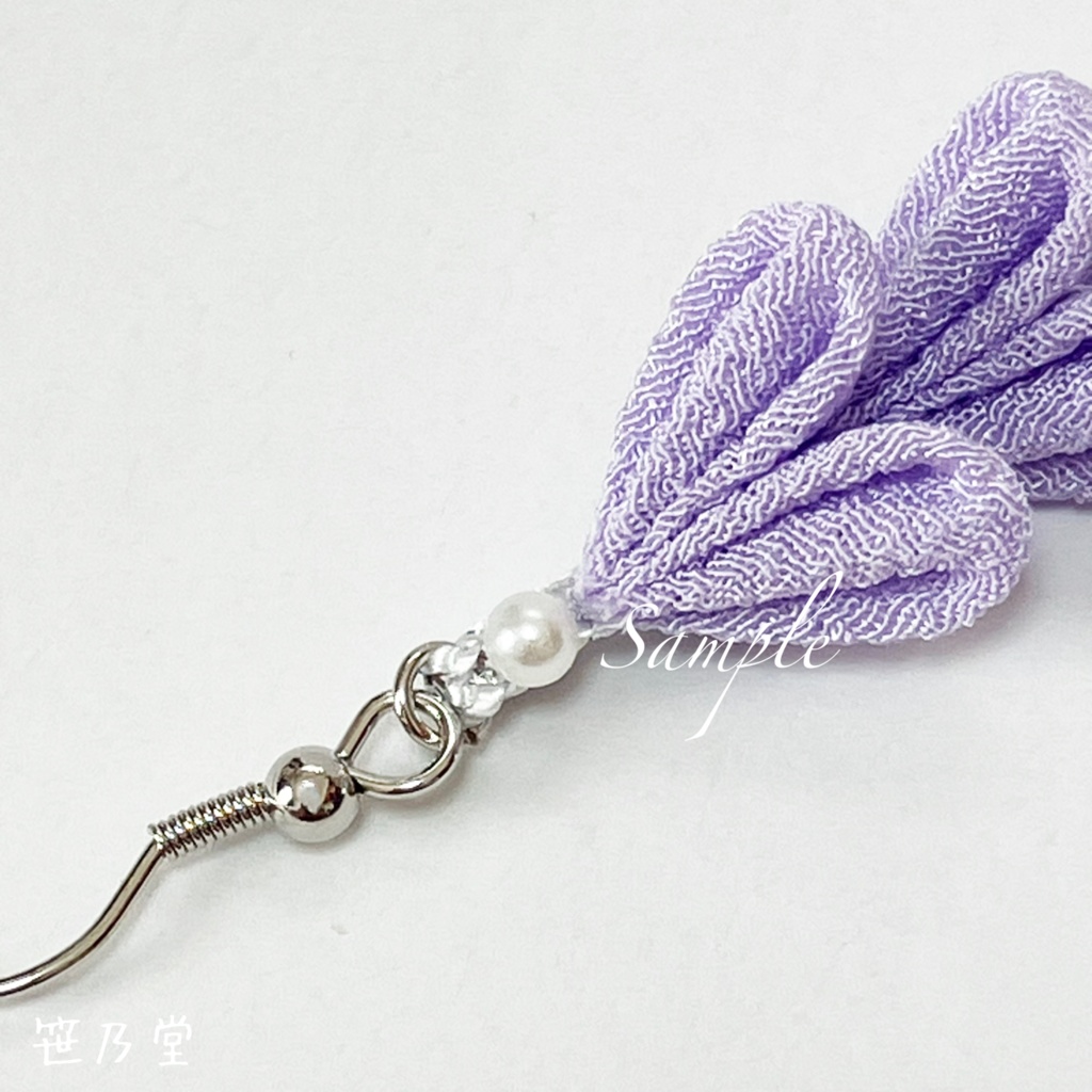 つまみ細工 和小物 藤の耳飾り=紫=